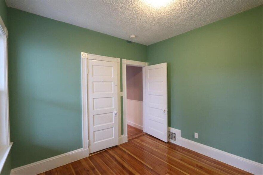 Building Photo - 21 Granite St