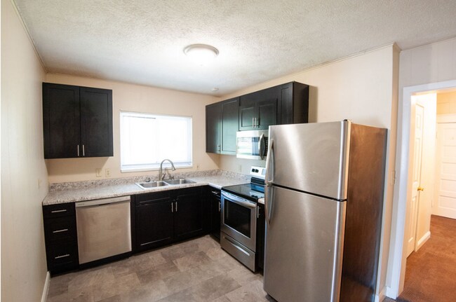 Interior Photo - 521 N. Washington