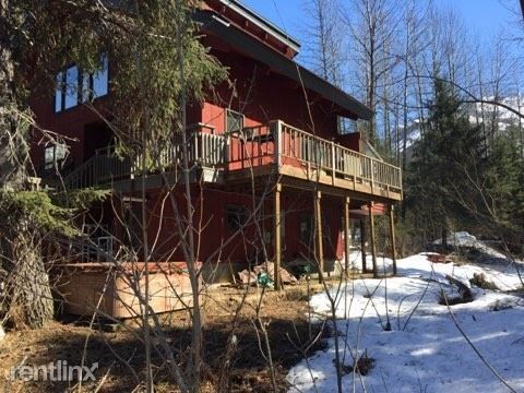 Building Photo - 256 Lake Tahoe Cir