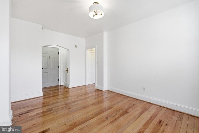 Building Photo - 3446 Connecticut Ave NW