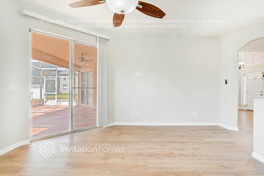 Building Photo - 2920 Willow Creek Ln