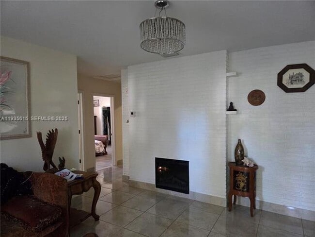 Building Photo - 301 SW 5th St