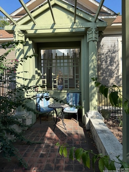 Building Photo - 437 W Magnolia Ave