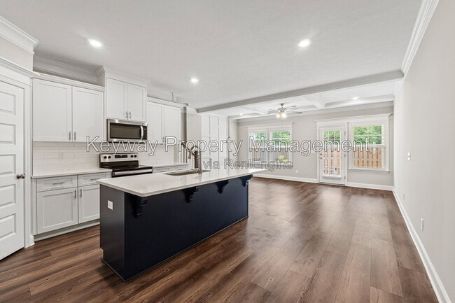 Building Photo - 4502 Chestnut Trl
