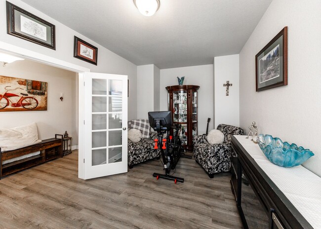 Building Photo - Luxury Ranch-Style Home for Rent | Wolf Ranch | D20 Schools | Pikes Peak Views