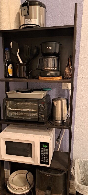 Building Photo - 1045 N Hazard Ave