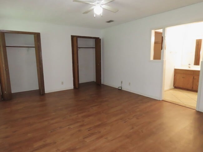 Building Photo - Whitehouse ISD! Spacious 3 Bedroom, 2 Bath...