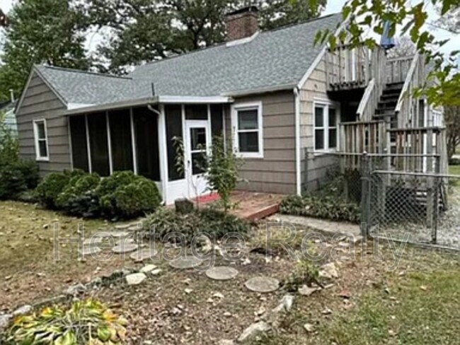 Building Photo - 3201 Avondale Ave