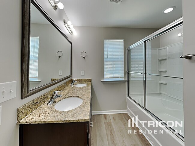Building Photo - 653 Dawsons Park Wy