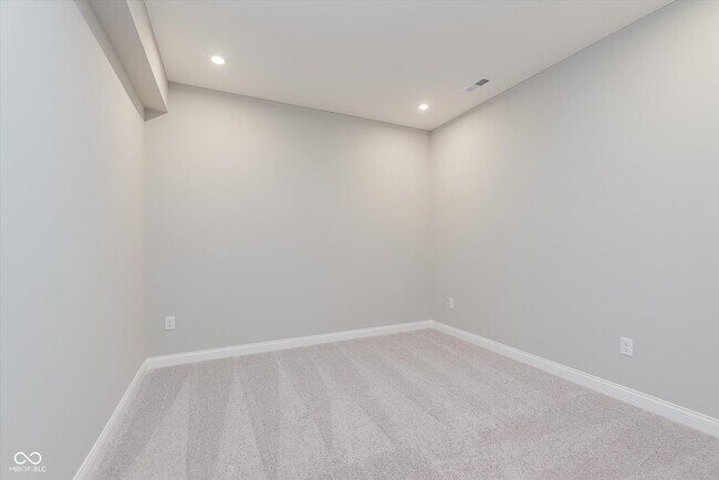 Building Photo - 15099 Covebrook Ln