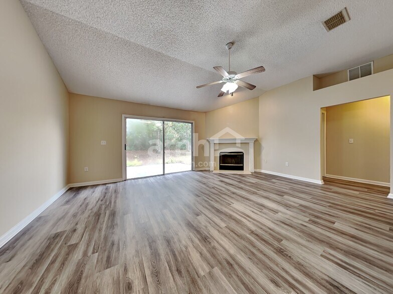Building Photo - 2522 Blackstone Ct