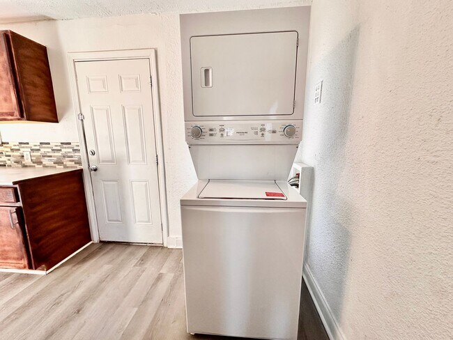 Building Photo - Three bedroom OKC Home