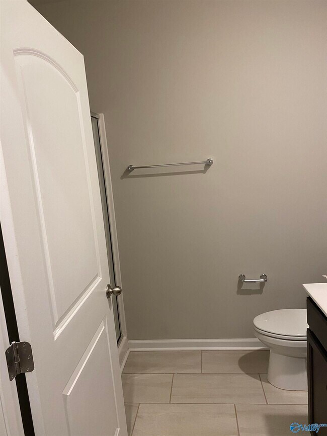 Building Photo - 14980 Westmeade Ln