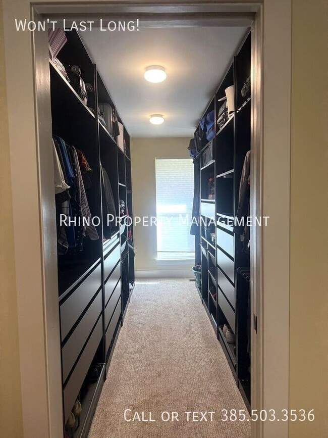 Building Photo - 7686 Mountain Estates Dr