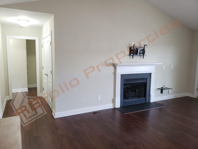 Building Photo - Amazing 3-Bedroom Ranch with a 2-Car Garage and a Huge Backyard in Hadden Pointe, Fuquay-Varina —...