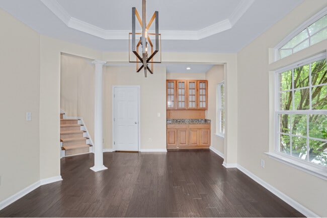 Building Photo - 9329 Lenox Pointe Dr