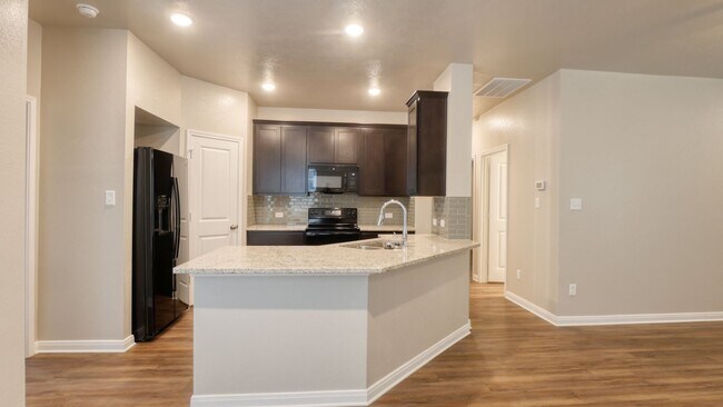 Building Photo - 2208 John Ross Ct