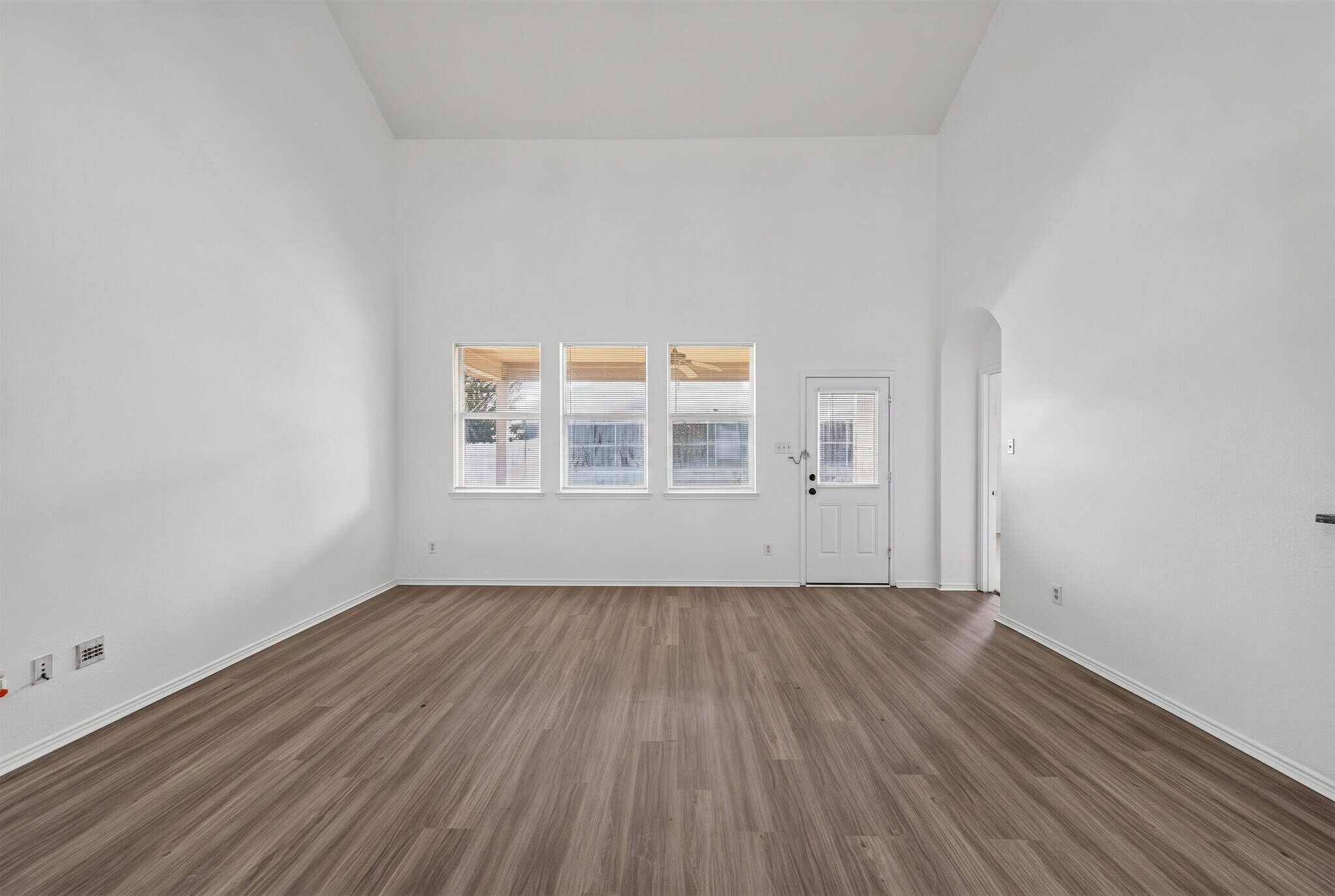 Building Photo - 1009 Youkum Ct