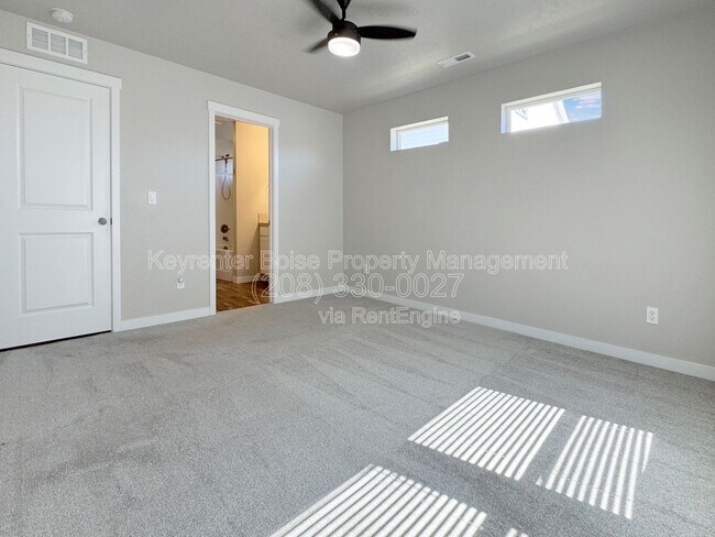 Building Photo - 3791 E Hags Head St