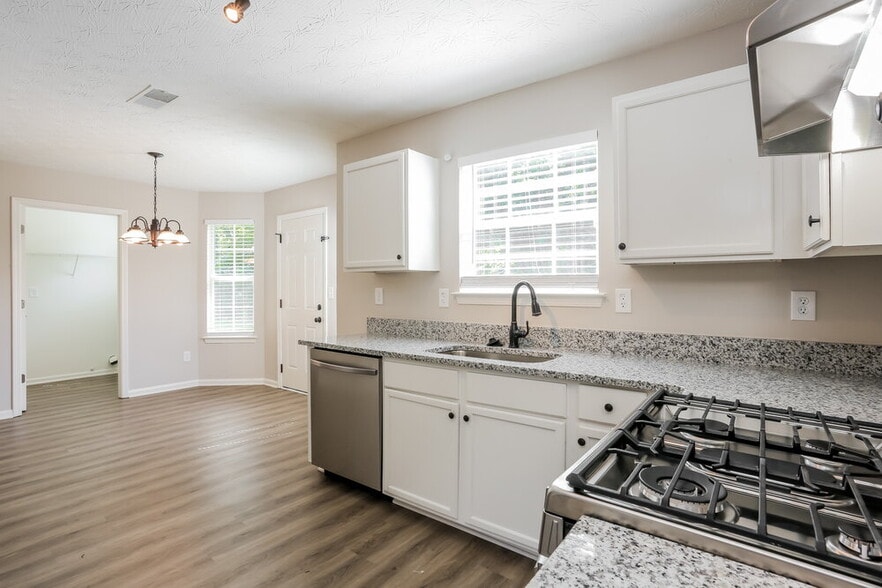 Building Photo - 1413 Cater Ct