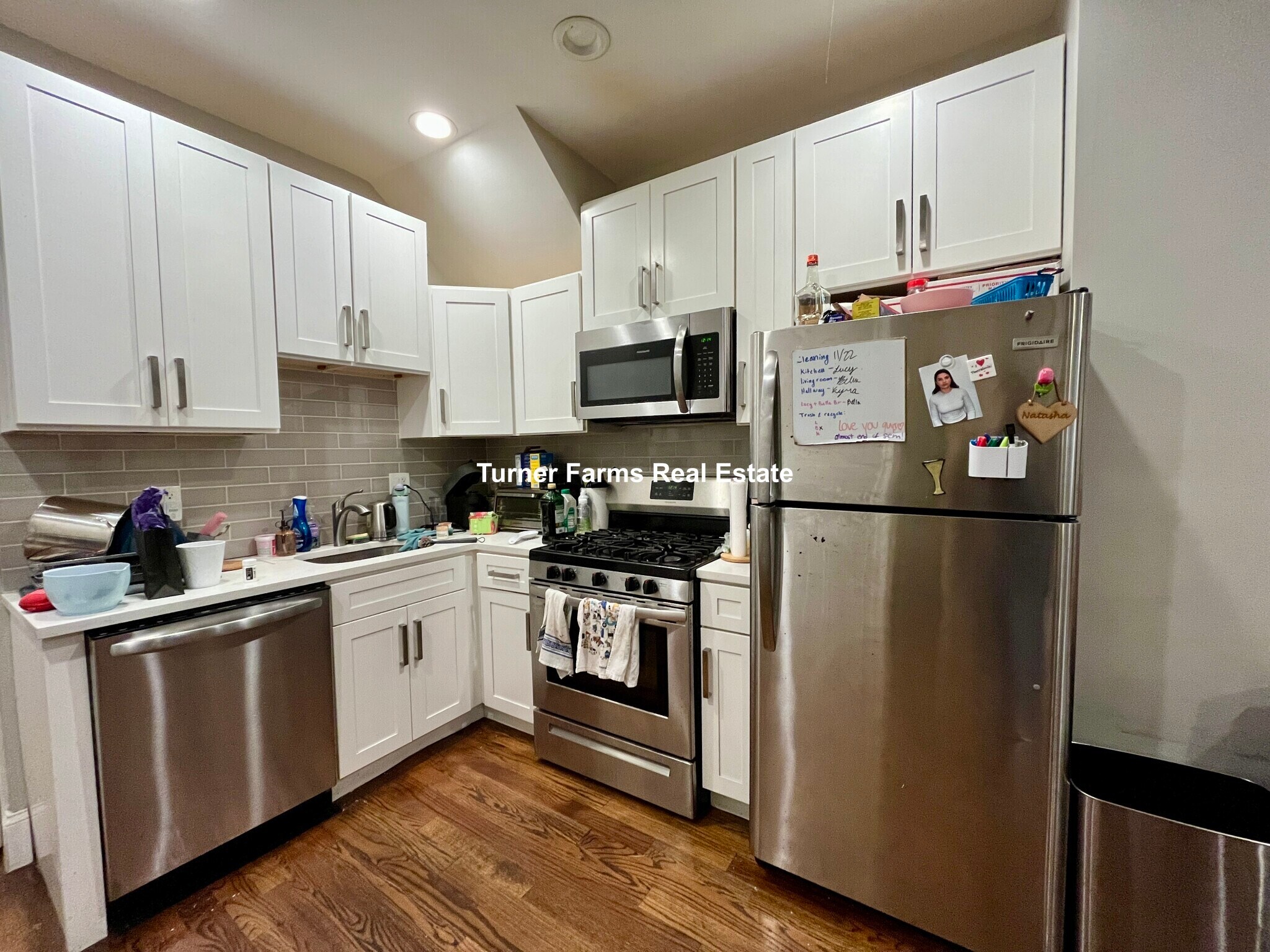 Building Photo - 92 Calumet St