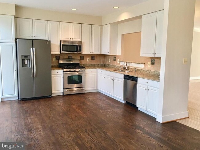 Building Photo - 2253 Journet Dr