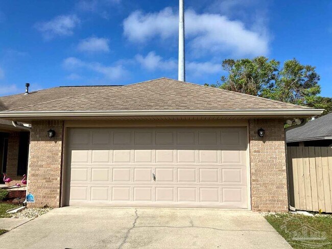 Building Photo - 8770 Kennedy Dr