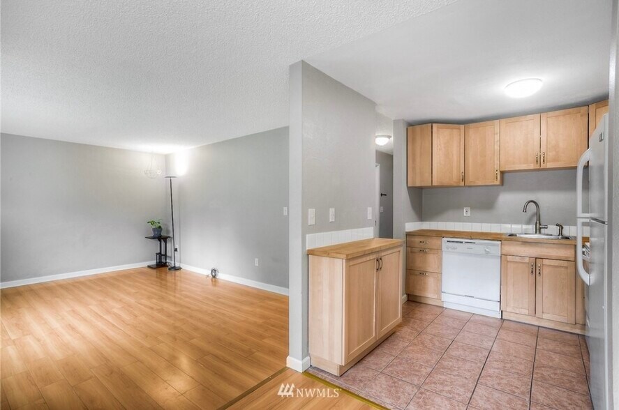 Building Photo - 10435 13th Avenue Ct S