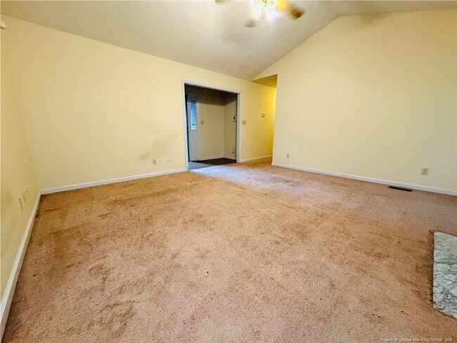 Building Photo - 5086 Summer Ridge Rd