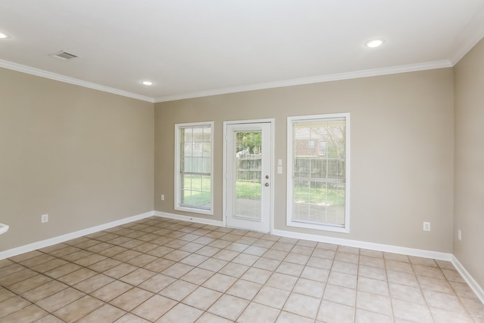 Building Photo - 519 Willow Ct Dr