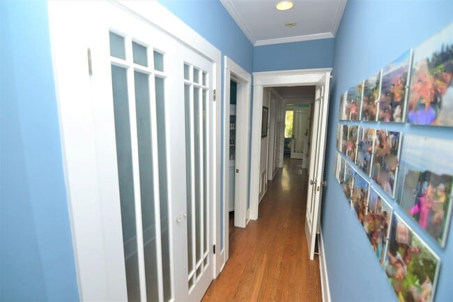 Building Photo - Beautiful Belmont Heights Home with Huge B...