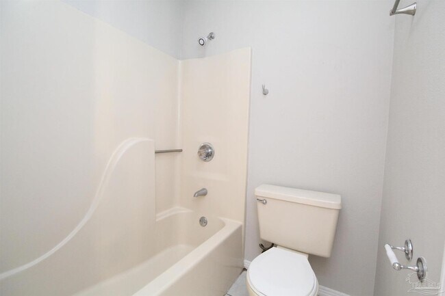 Building Photo - 5250 Powrie Dr