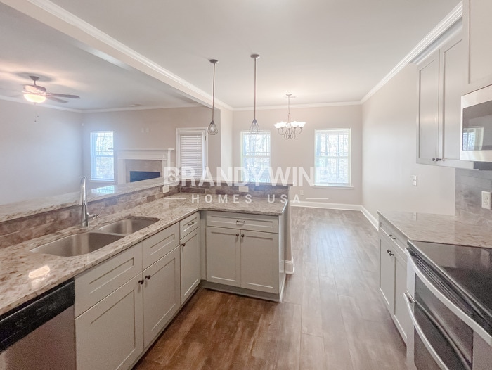 Building Photo - 240 Cecil Way