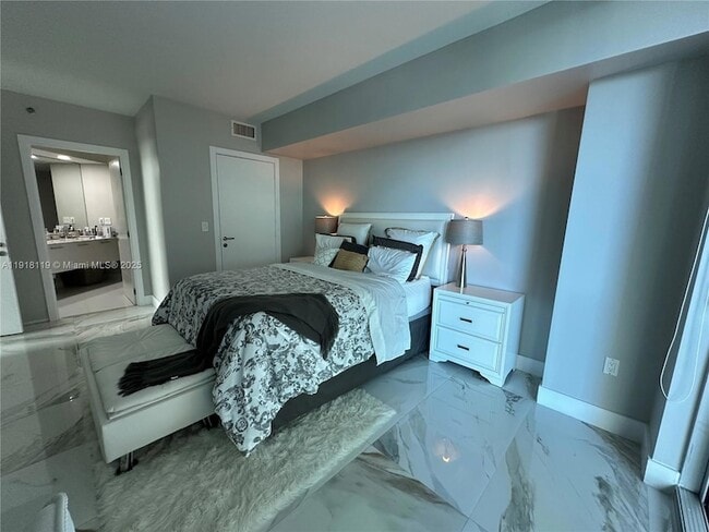 Building Photo - 55 SE 6th St