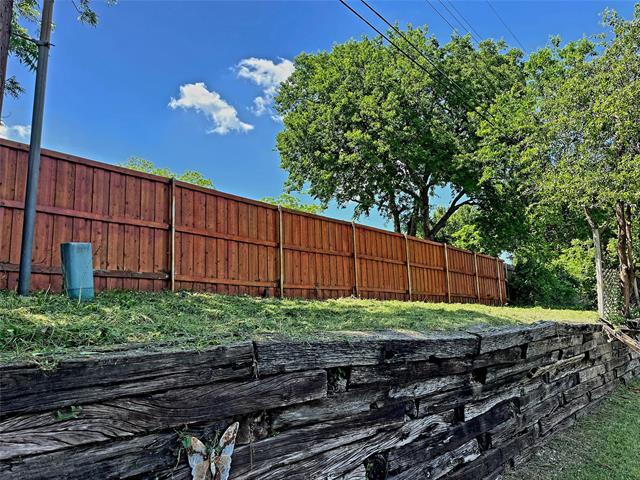 Building Photo - 1731 Cliffcrest Dr