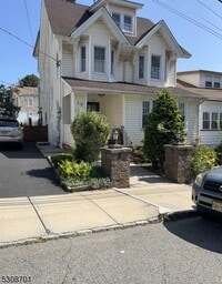 Building Photo - 10 Edisonia Terrace