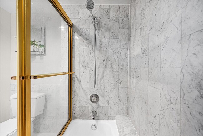 Building Photo - 3900 Galt Ocean Dr