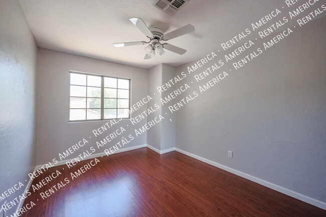 Building Photo - 3440 E Southern Ave