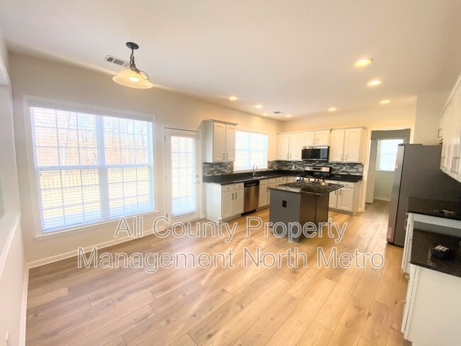 Building Photo - 4440 Azurite St