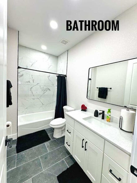 Building Photo - 550 Battle Ave