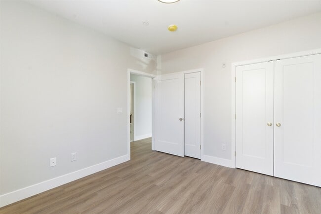 Building Photo - 5137 Master St