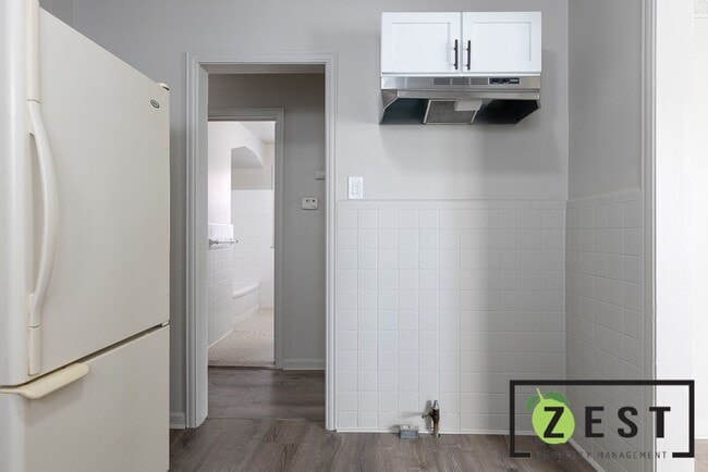 Building Photo - Amazing 3 bed 1 bath Home