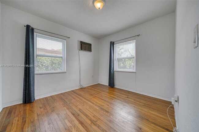 Building Photo - 89 NW 110th St