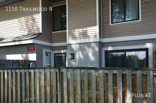 Building Photo - 1110 Trailwood N