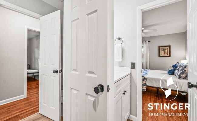 Building Photo - 907 Belleview Cir W