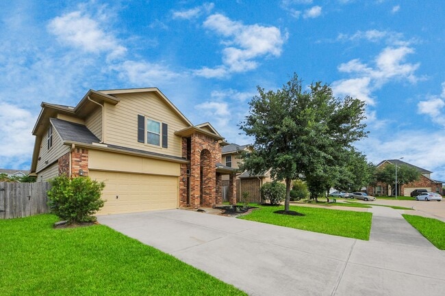 Building Photo - 7714 Guldan Dr