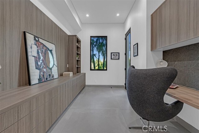 Building Photo - 13016 Chandler Blvd