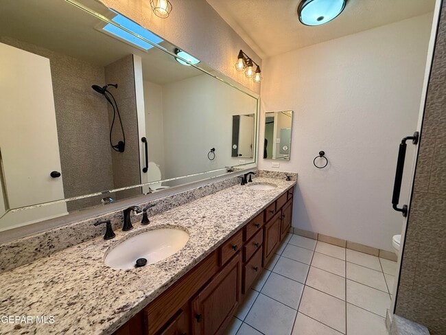 Building Photo - 763 Espada Dr