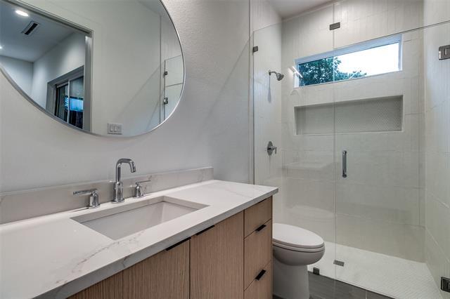 Building Photo - 2315 Hawthorne Ave