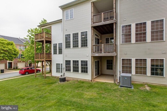 Building Photo - 11013 Apple Orchard Ct